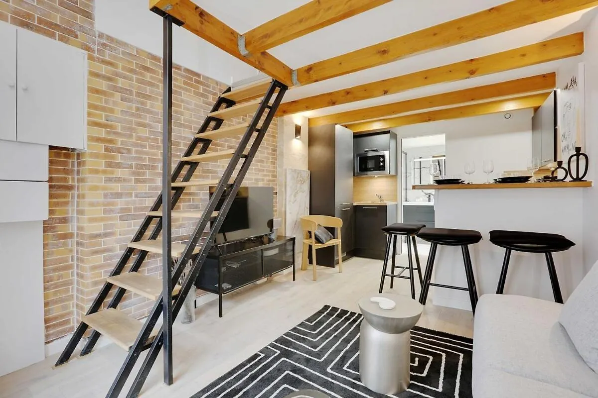 Apartment Duplex Cosy Canal Saint Martin Paris France